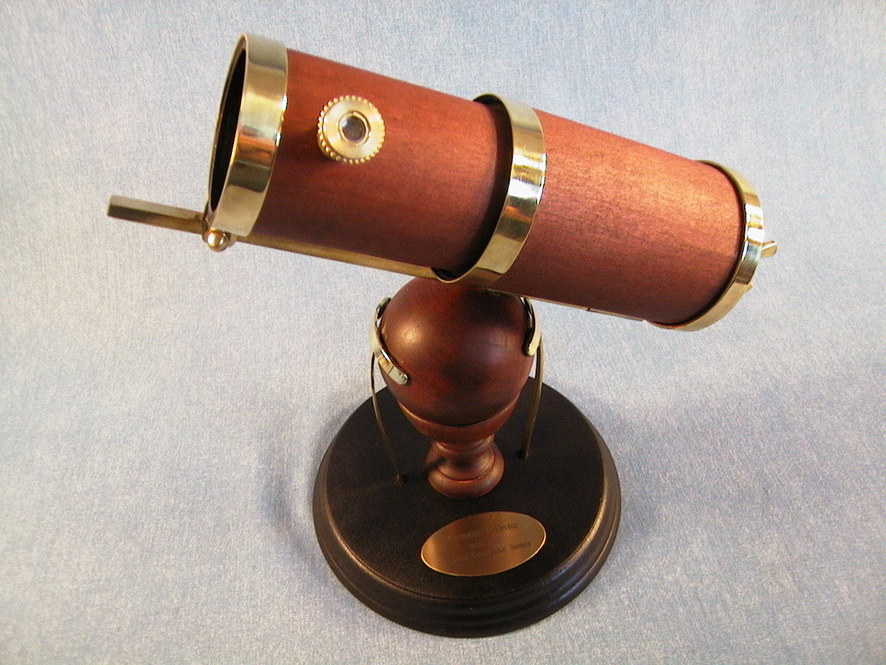 Newtonian Telescope: Replica of Isaac Newton's Original